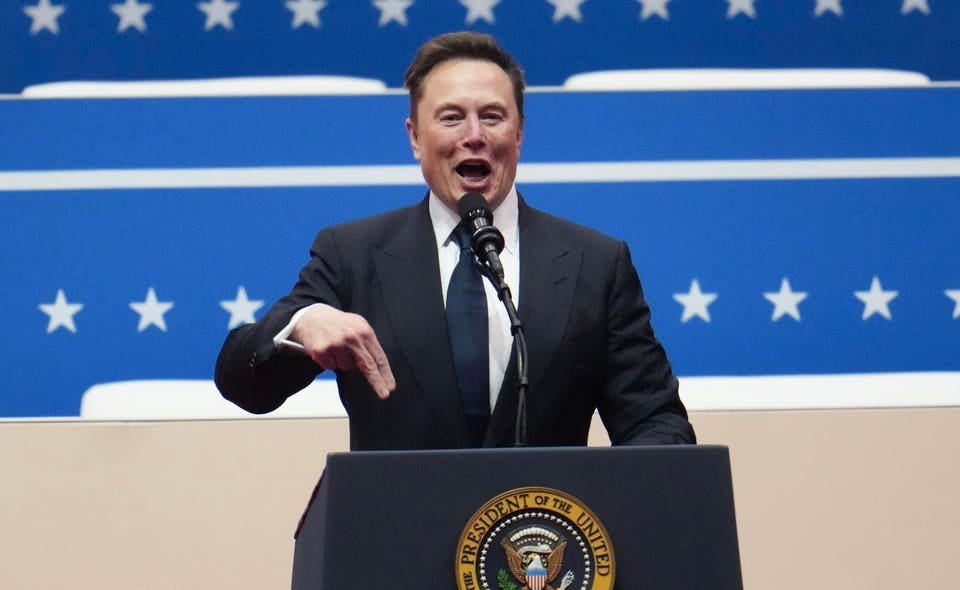 Elon Musk Issues Shock Prediction As $38.3 Trillion ‘Crisis’ Primes A Bitcoin Price Boom To Rival Gold