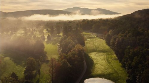 This Catskills Ski Retreat Has Transformed Into The Ultimate Summer Escape