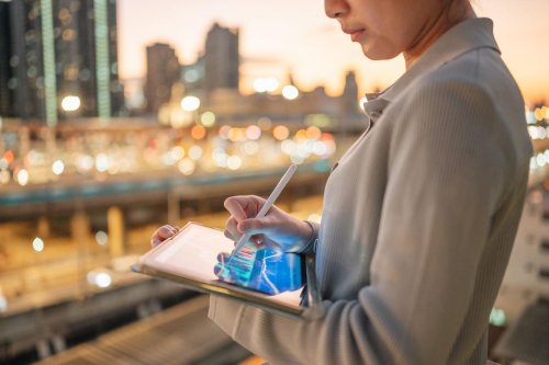 Council Post: How To Balance Data-Driven Decision-Making And Intuitive Leadership