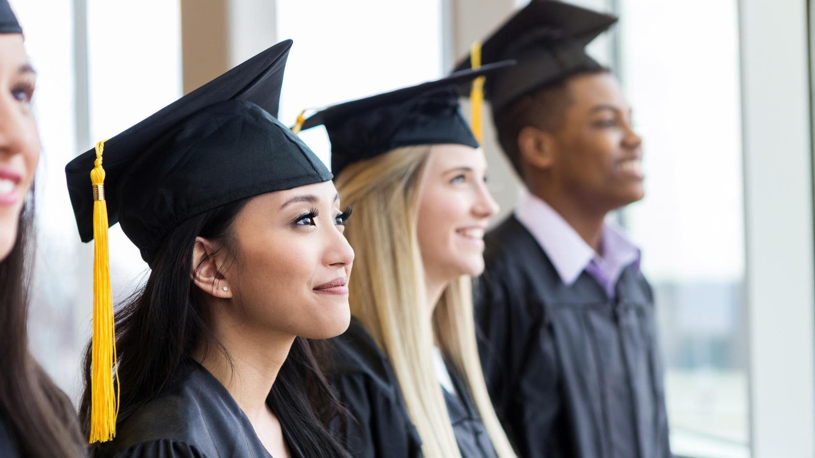 Top 10 U.S. Colleges With The Highest ROI—Backed By Data