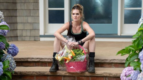 Netflix’s New ‘White Lotus’ Contender Is ‘Preposterously Good’ TV