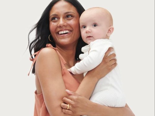 The Best Nursing Clothes And Tops For Breastfeeding Moms