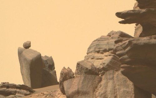 In Photos: After The ‘Alien Door’ On Mars More Weird New Images Are Being Sent Back From The Red Planet