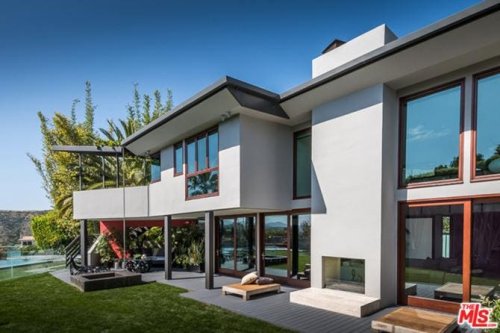 Trent Reznor Selling Mid-Century Oasis In Beverly Hills