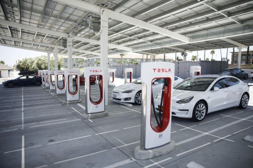 Economics of Electric Vehicles Mean Oil's Days As A Transport Fuel Are Numbered