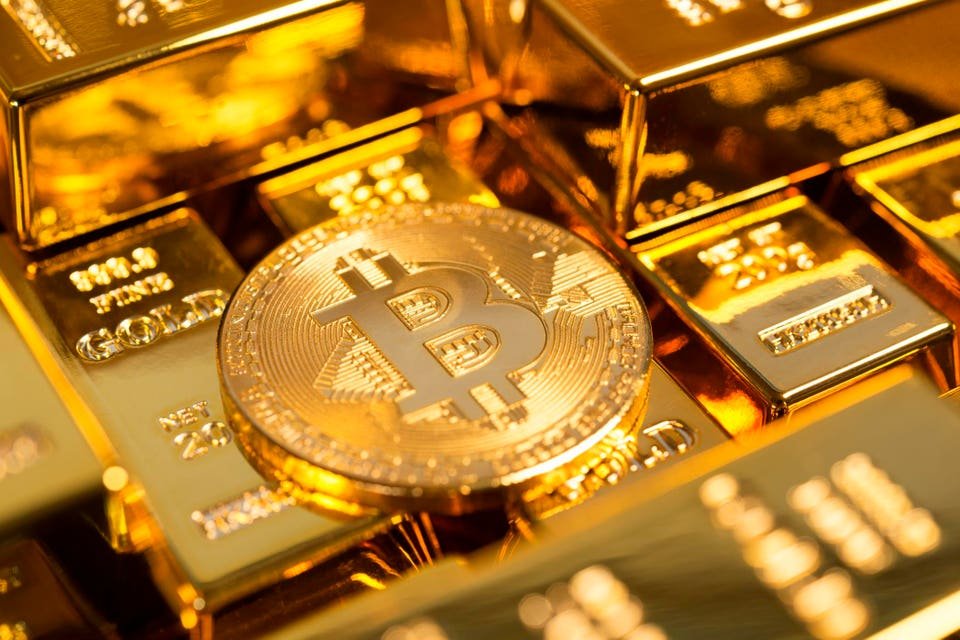 Bitcoin Stuck In Limbo As Gold Outshines Crypto