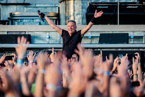 Bruce Springsteen’s New Surprise Release Is A Quick Strong Seller