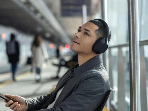 These Noise-Cancelling Headphones Bring On The Silence