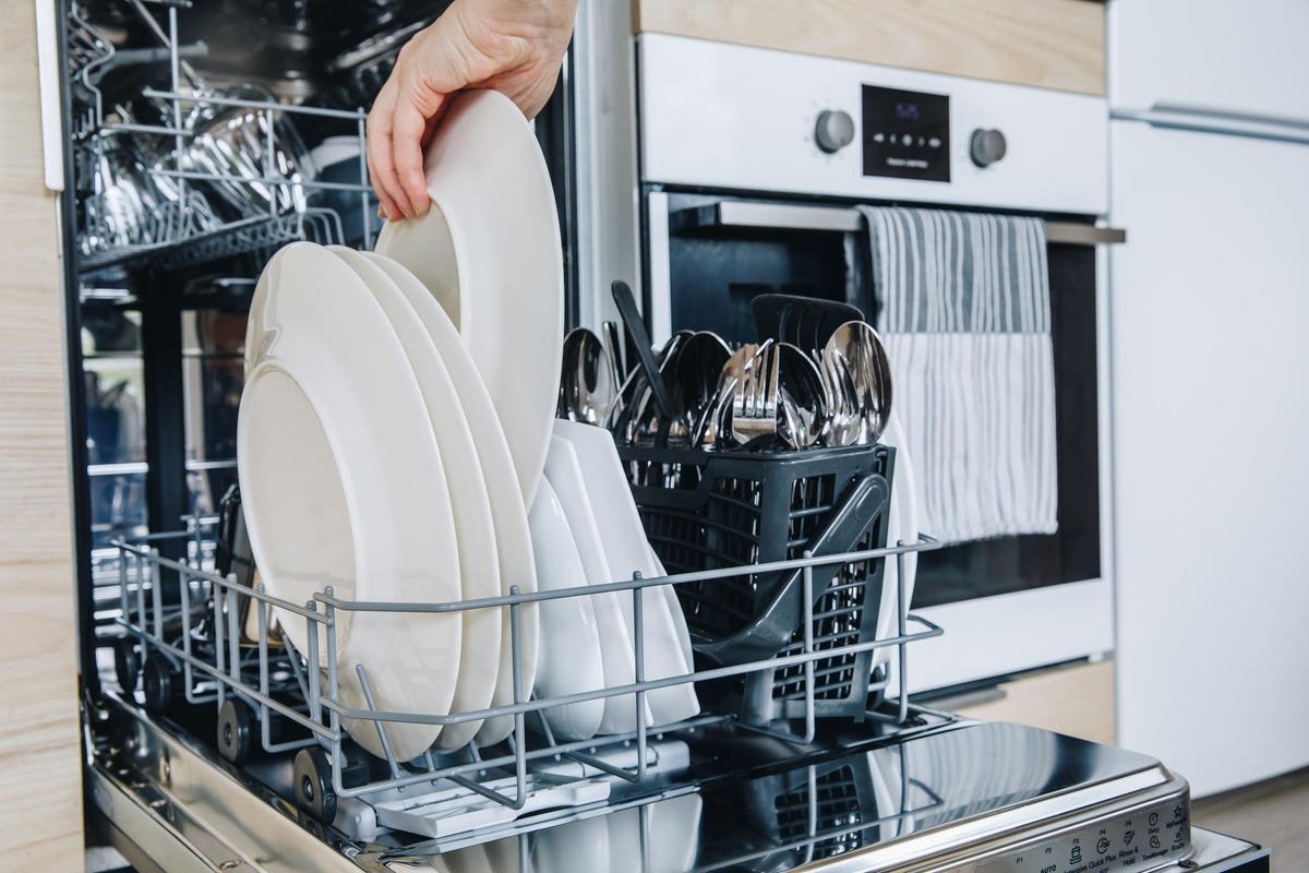 10 Efficient Dishwashers That Do All The Dirty Work (No Pre-Rinsing Required)