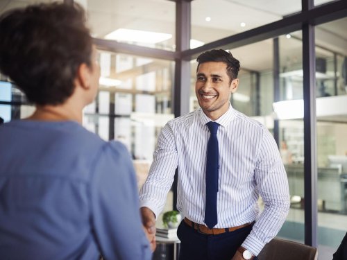 How To Make A Great First Impression In An Interview