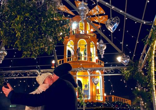 The 5 Most Romantic Christmas Markets, According To European Best Destinations