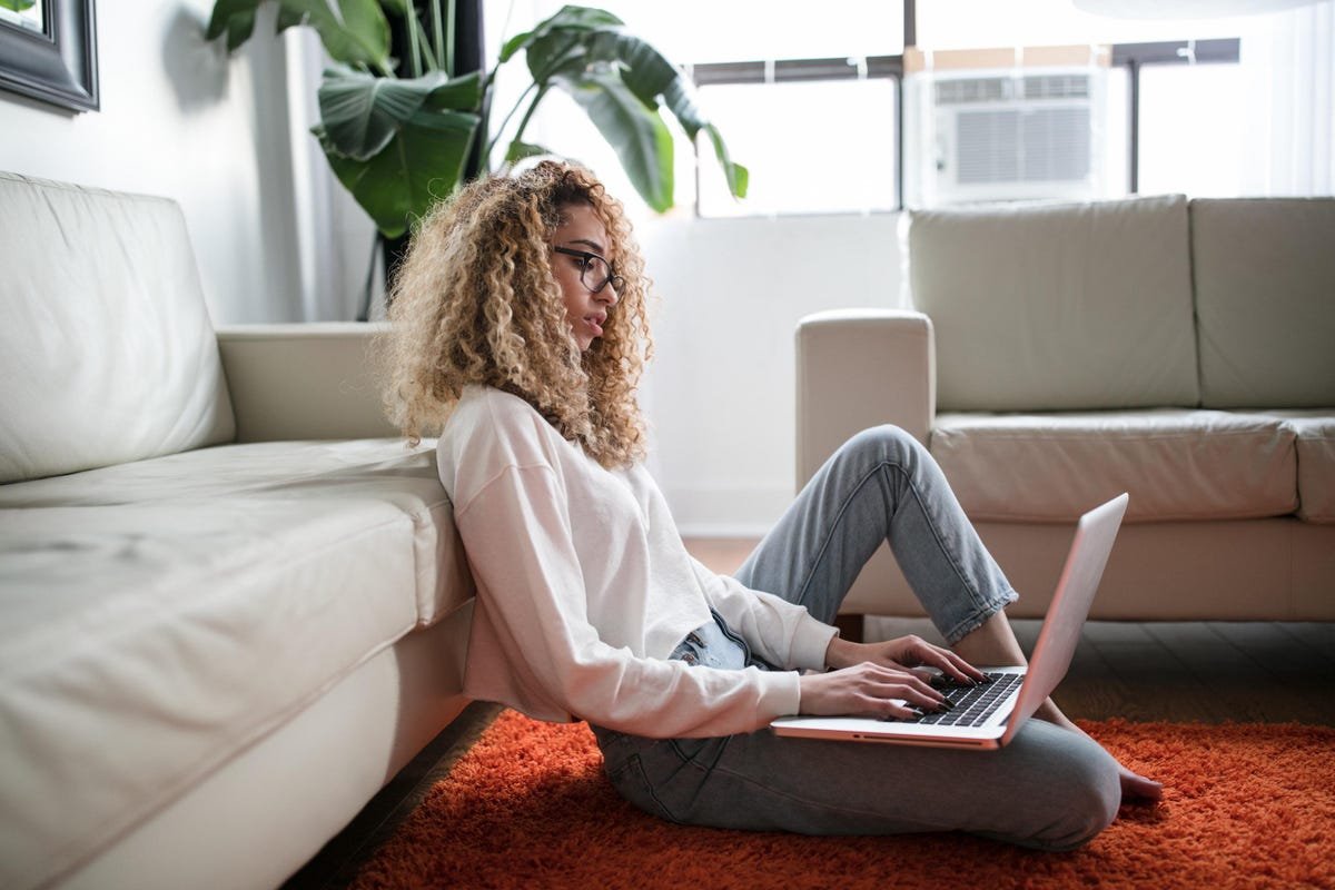 6 Side Hustles You Can Do From Home To Earn Extra Money