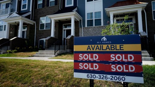 Housing Market Boom ‘Is Over’ As New Home Sales Implode–Here’s What To Expect From Prices This Year