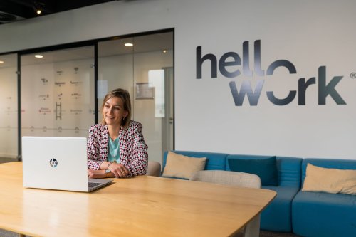 HelloWork : la plateforme qui rend le recrutement plus transparent - Forbes France