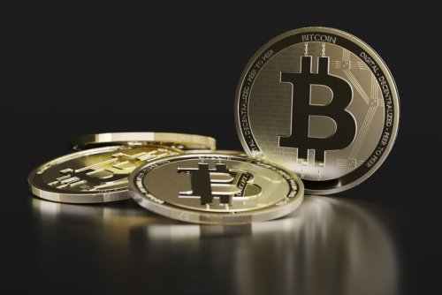 Les principales crypto-monnaies, dont le Bitcoin et l'Ethereum, s'effondrent après que les minutes de la Fed ont signalé une hausse imminente des taux d'intérêt - Forbes France