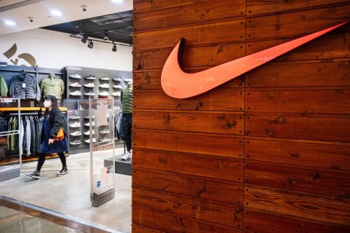 Nike quitte la Russie après le non-renouvellement de son contrat de franchise principale - Forbes France