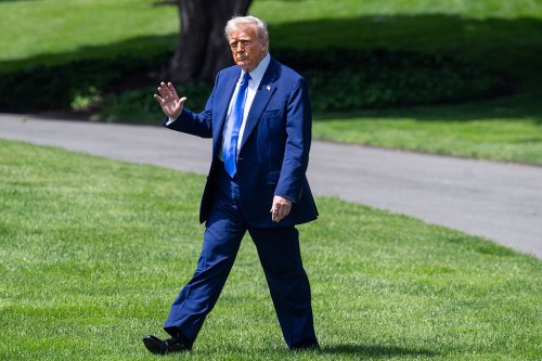 Les États-Unis vont construire un immense centre de données dédié à l’IA à Abu Dhabi : retour sur les accords annoncés par Trump au Moyen-Orient