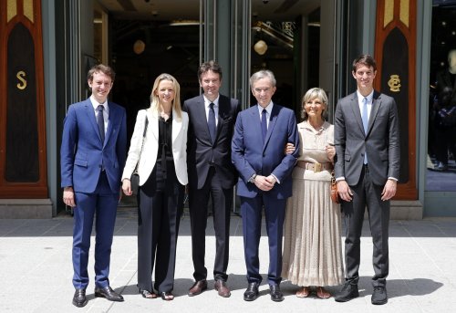 Le Français Bernard Arnault (LVMH) redevient l’homme le plus riche du monde - Forbes France