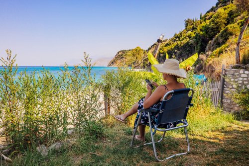 Vacances d’été 2025 : la slowcation, la tendance qui gagne en popularité