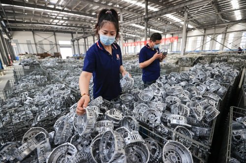 China Tries to Revive Economy Amid Tariff Pause