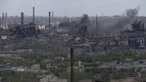 Mariupol Finally Falls as Last Fighters Surrender