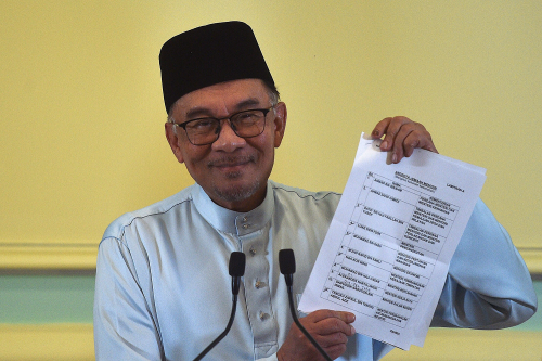 Anwar Ibrahim Finally Won Malaysia’s Worst Job