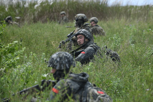 Asian States Are Worried the U.S. Is a Perennially Distracted Superpower