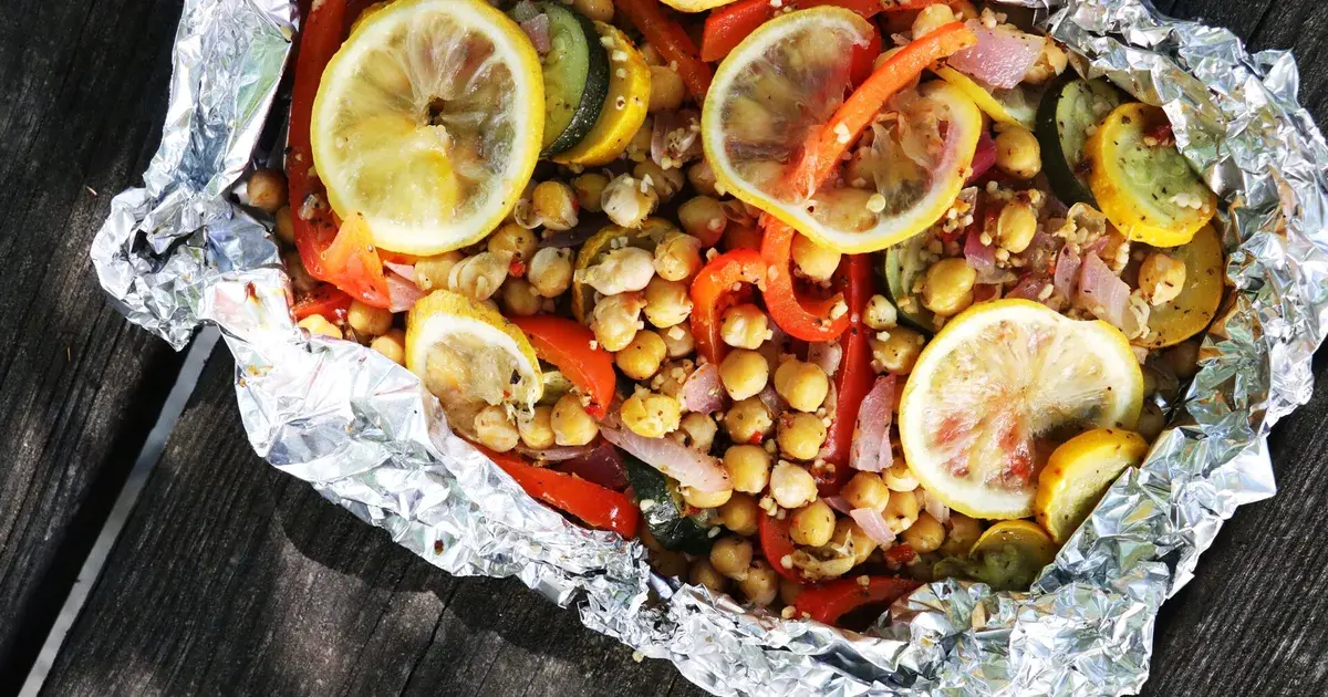Grilled Greek Chickpea Foil Packets - Forkly