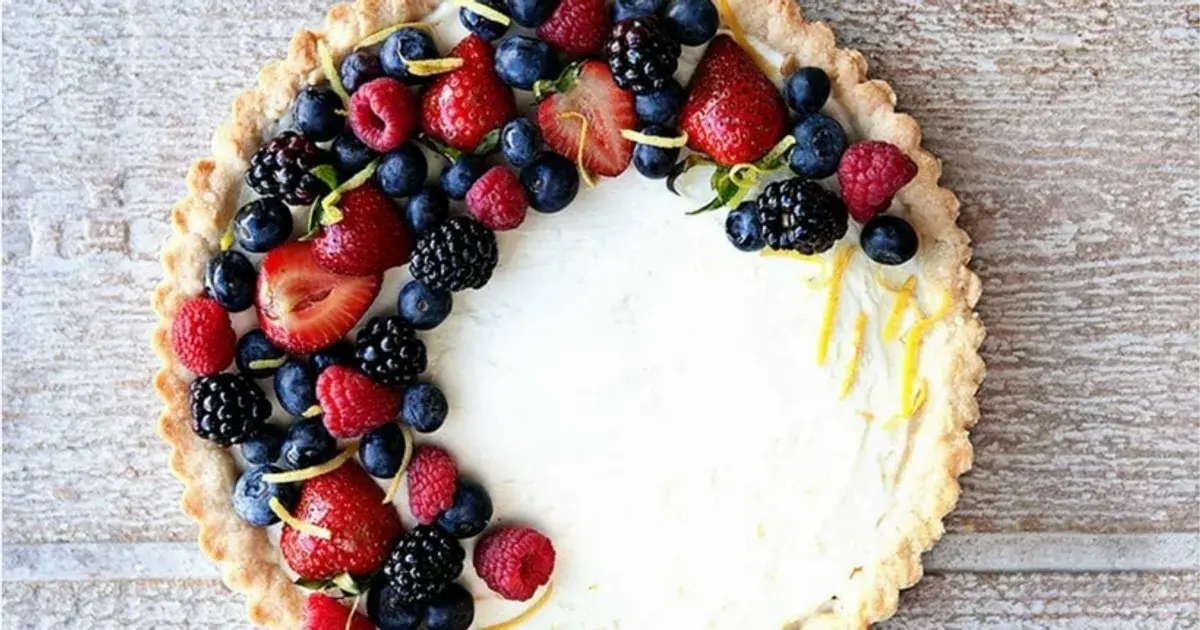 10 Scrumptious Pies For Summer - Forkly