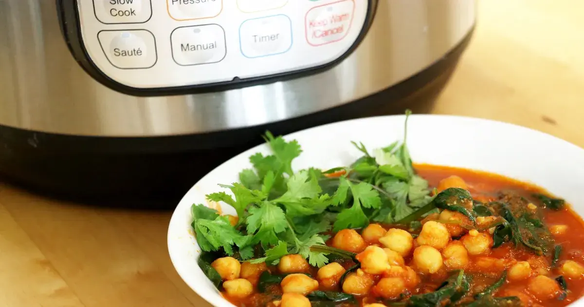 Instant Pot Indian Chana Masala - Forkly