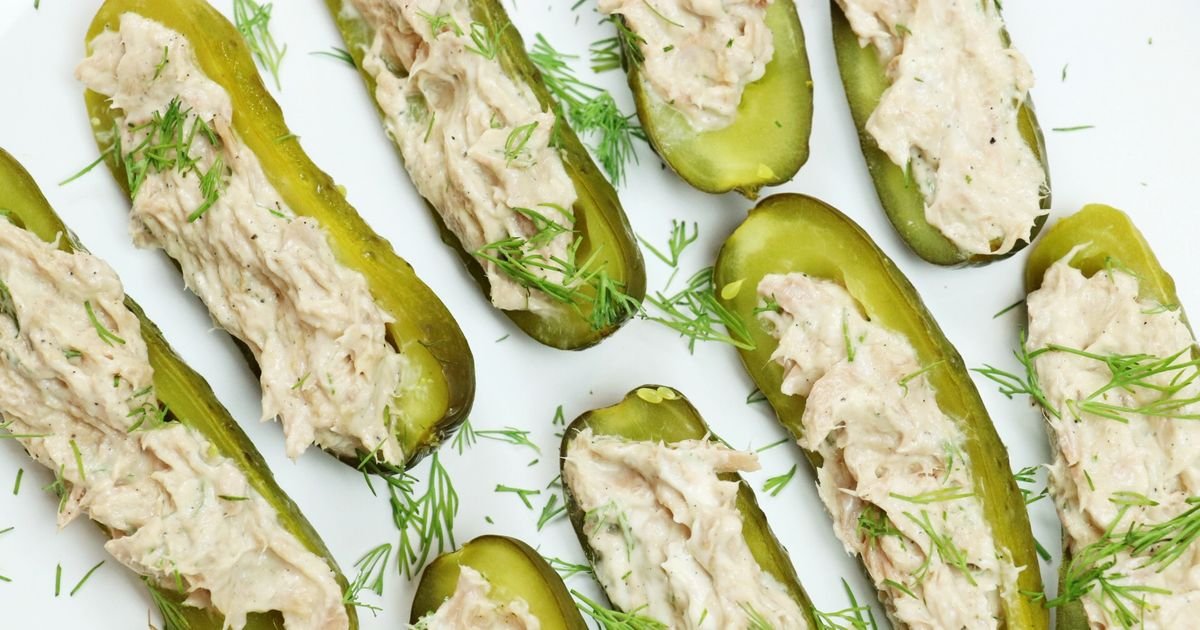 Low-Carb Keto Tuna Pickle Boats - Forkly