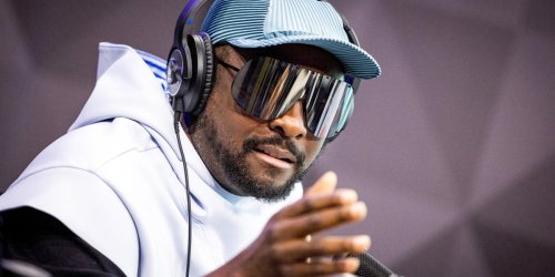Multimillionaire musician Will.i.am says work-life balance is for people ‘working on someone else’s dream’ and not for visionaries—he grinds from 5-to-9 after his 9-to-5