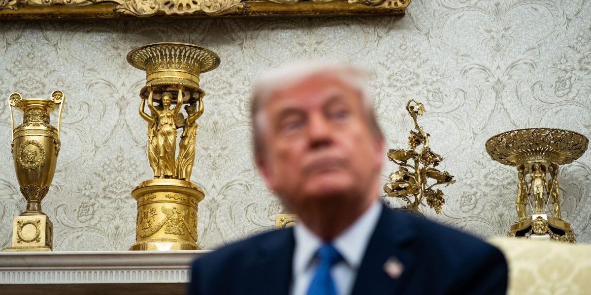 Everything’s supposedly rosy on Wall Street—but gold is rallying higher as investors seek safety in government shutdown