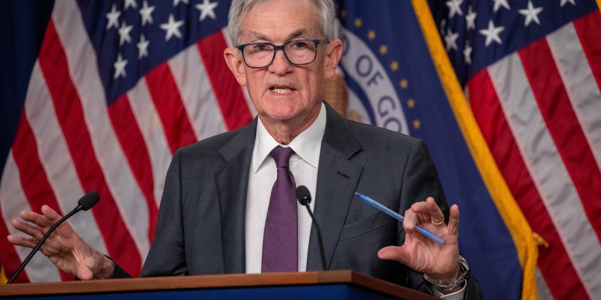 Sick of high credit card interest rates? Time to learn how the Federal Reserve impacts your credit card APR