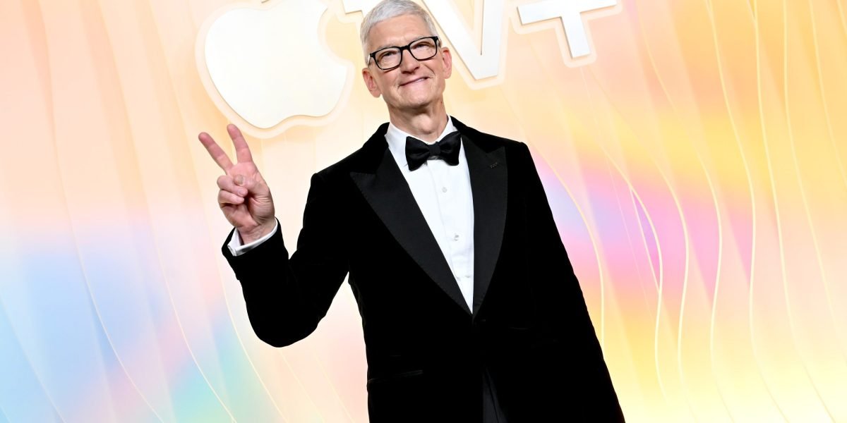 Apple’s longtime CEO sat out the crypto revolution. His successor should choose a different path
