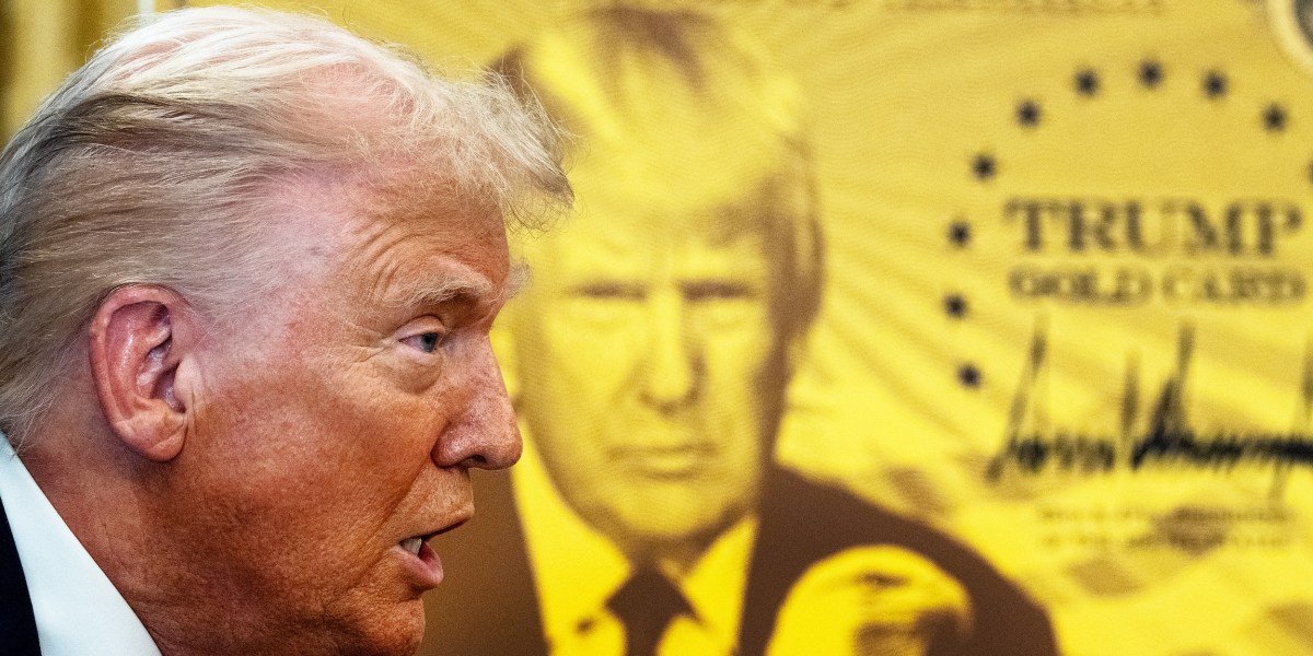 Gold and Bitcoin go through the roof as U.S. shutdown forces investors to trade in the dark