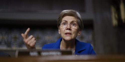 Elizabeth Warren is so angry about the Fed that she just signed onto a Republican senator’s bill to create a new independent watchdog