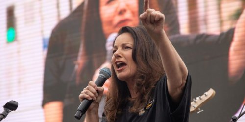 Fran Drescher’s just fighting to take back what the Netflix loophole erased—understanding the real story over 2% and residuals