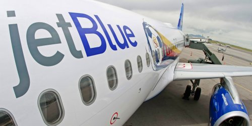 JetBlue’s Getting Sued By Female Crew Members Accusing 2 Pilots of Drugging, Rape During Layover ‘Fantasy’