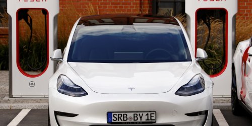 Tesla breaks a record: The biggest six-week drop in value ever