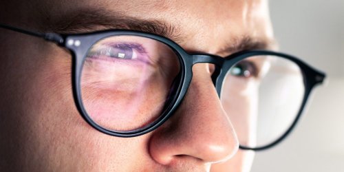 What happens to your brain when you work too many hours, according to new research