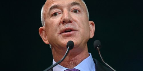 Jeff Bezos says don’t blame the wealthy for high inflation and the White House is using distraction tactics. ‘Look, a squirrel’