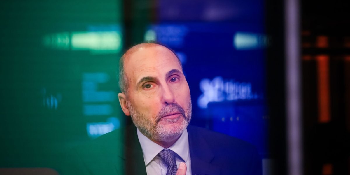 Top analyst sees U.S. stocks underperforming the rest of the world over the next decade as ‘superstar’ AI stocks make forecast uncertain