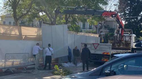 A silver lining of Israel’s political turmoil: Naftali Bennett’s neighbors can finally get their driveways back
