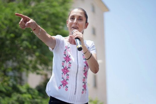 She’s on track to be Mexico’s first Jewish president. Why is she wearing a crucifix?