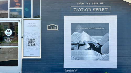 Nashville record store celebrates Taylor Swift's new album release with mural