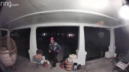 VIDEO: Police looking for 'Grinches' who stole porch furniture in East Nashville