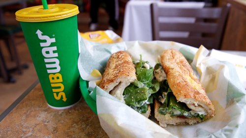 Subway worker shot dead for putting too much mayo on sandwich