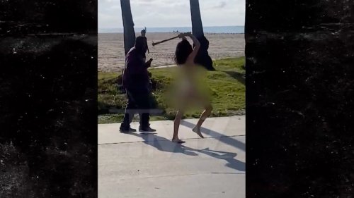 Naked woman attacks Venice Beach visitor with spiked club on video