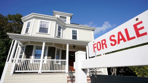 Homebuyers face the 'most volatile' mortgage rates as Fed fights inflation